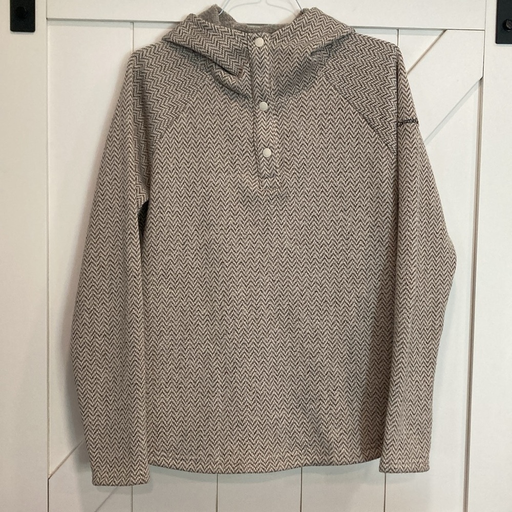 Fleece-lined Columbia pullover hoodie, women’s XL